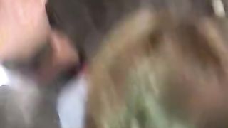 Ma Meilleure Copine me Surprend En Instruct De Sucer Mon Mec et Nous Rejoint