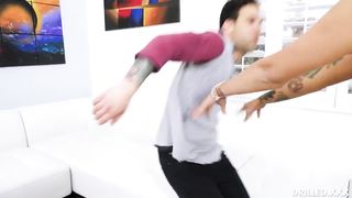 Giant Melon Ebony-Hair Vivienne Wynter Luvs The Way Her Bung Gets Screwed