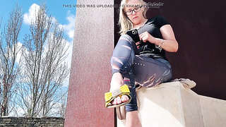 Shoeplay and Hanging From Empressbellasadica in Public