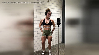 Teenage Cheerleader Internal ejaculation gang-fuck (GONZO)