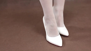 Pantyhose and Bod Aesthetics