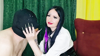 Slobbering and smacking from stringent Domme Nika. Face spanks and salivating.