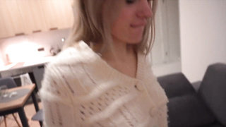 Blondie Teenage Attempts Buttfuck For The First-ever Time