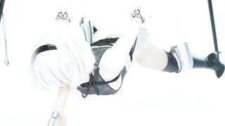 机械纪元COS装妹子装绳子捆绑吊着