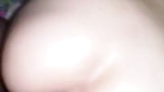 Жестко трахнул малолетку и довел до оргазма