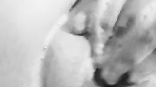 LONNA'S BATHTUB TIME JOY