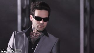 Nefarious Photographs - jessica drake Takes Facials From two Spears