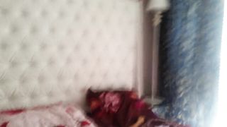 сочные губы,  зрелка пердит влагалищем студент  лижет ей (русское домашнее)