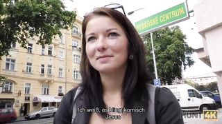 HUNT4K. Das abenteuerlustige Denisse ist glucklich, in Prag Hook-Up