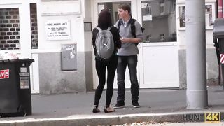 HUNT4K. Das abenteuerlustige Denisse ist glucklich, in Prag Hook-Up