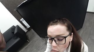 Marvelous assistant sated angry client with super-fucking-hot deep throat at reception