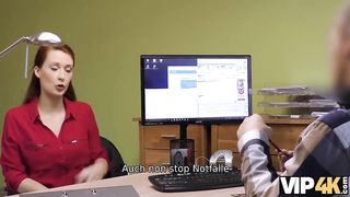 VIP4K. Agent schraubt die vollbusige Rothaarige Isabella Lui