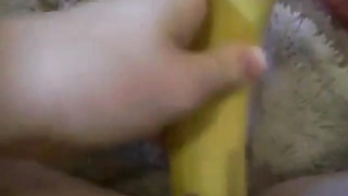 stunning kleine macht es sich mit banane