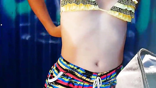 Hidden Cam at the suntanned teenage in the beach cabin