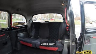 2 honeys began making out in the back of a cab when a driver determined to join