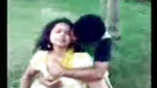 BANGLADESH super-bitch in park wid a gang of fellows