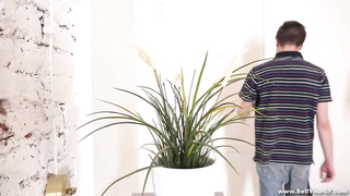 Kiara Gold is a fuck-stick lovin’, first-timer cockslut who seems to like cuckolding her beau