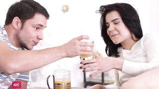 Tastey brown-haired got drilled early in the morning, after having a light breakfast in sofa