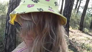 Mischievous Selfie - Fast drill in the woods. Blowage, Bum Slurping, Doggie-Style, Jizz on face. Outdoor orgy