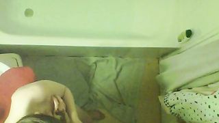 Nubile this jerks in the tub