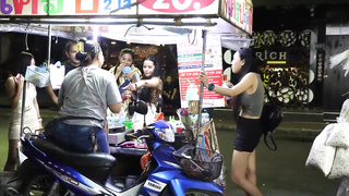 Pattaya Ambling Street Nightlife 2019 (Thai chicks)