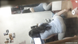 Spycam impressive chinese stunner jerking while observing pornography