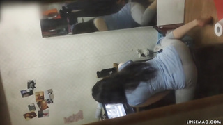 Spycam impressive chinese stunner jerking while observing pornography