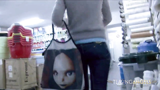 Adorable blond faps before throating her beau