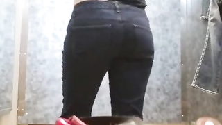 Kayci Kitty Dressing Guest Room Squeak Demonstrate