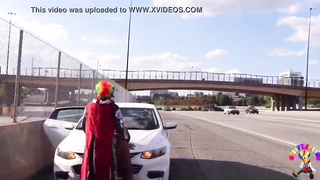 Gibby The Clown Plumbs Tastey Tee On Atlanta’s Most In Demand Highway
