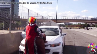 Gibby The Clown Plumbs Tastey Tee On Atlanta’s Most In Demand Highway
