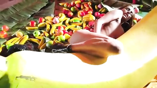 Poonam pandey rails a banana