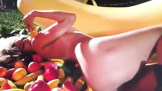 Poonam pandey rails a banana