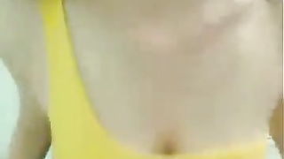 Japanese Brunette Dansse.