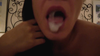 I was back from work and my wifey rewarded me with a super-sexy oral job