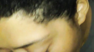 Half dark-hued cockslut providing blowage before going out