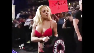 Trish Stratus vs Terri Runnels two.