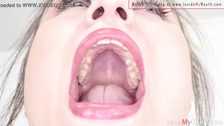 Facehole fetish vid - Victoria - flawless teeth and total lips