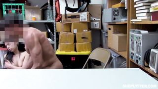 Twin ladies penetrated in a backroom