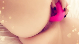 Premium Snapchat Leaked - PHAT ASS WHITE GIRL Stunner with Phat Boobs Faps