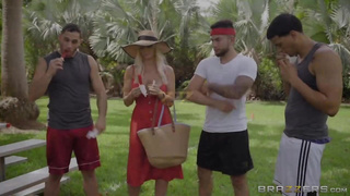 London Sea is getting her taut arse fuckhole humped decently on the floor, of her kitchen