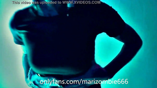I´M A CYBORG Mari Zombie roleplay a robot