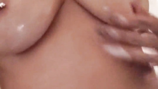 Thotiana94 exercises bare