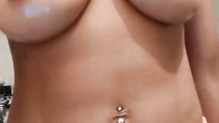 Thotiana94 exercises bare