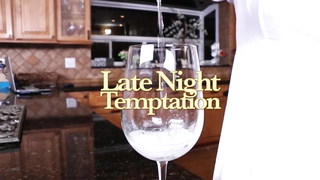 Sashaa is a thick boobed PLUMPER who is about to have bang-out with a ebony boy, Rome