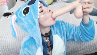 Insane female with blue hair and fat glasses is jacking and demonstrating her sensuous soles