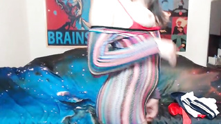 6cam.business teenager alexxxcoal showing funbags on live web cam