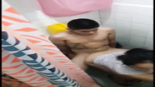 Tatted guy is humping a bitchy woman in the douche and getting prepared to jizm
