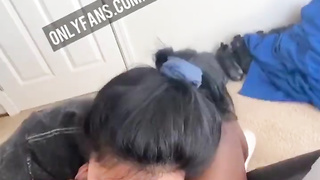 Grubby inhale while her beau at work