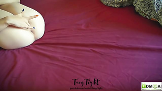 Mischievous damsel is romping a cushion and fingerblasting her labia, early in the morning and lovin’ it